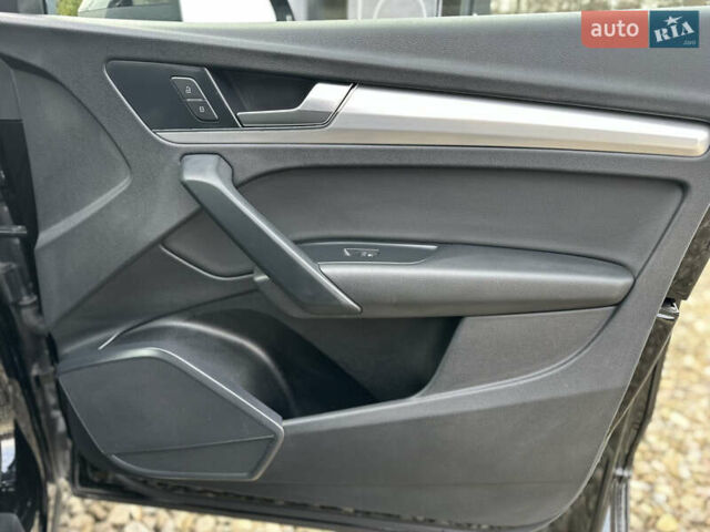 Черный Ауди Ку 5, объемом двигателя 2 л и пробегом 24 тыс. км за 31999 $, фото 22 на Automoto.ua