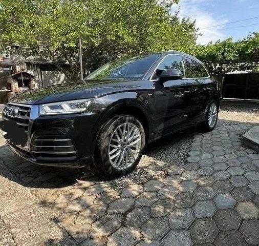 Черный Ауди Ку 5, объемом двигателя 2 л и пробегом 55 тыс. км за 17500 $, фото 1 на Automoto.ua