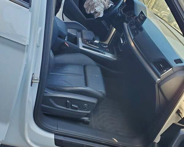 Чорний Ауді Ку 5, об'ємом двигуна 1.98 л та пробігом 69 тис. км за 23800 $, фото 9 на Automoto.ua