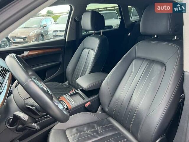 Черный Ауди Ку 5, объемом двигателя 2 л и пробегом 64 тыс. км за 29440 $, фото 17 на Automoto.ua