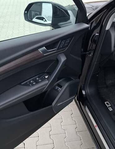 Черный Ауди Ку 5, объемом двигателя 1.98 л и пробегом 42 тыс. км за 41000 $, фото 15 на Automoto.ua