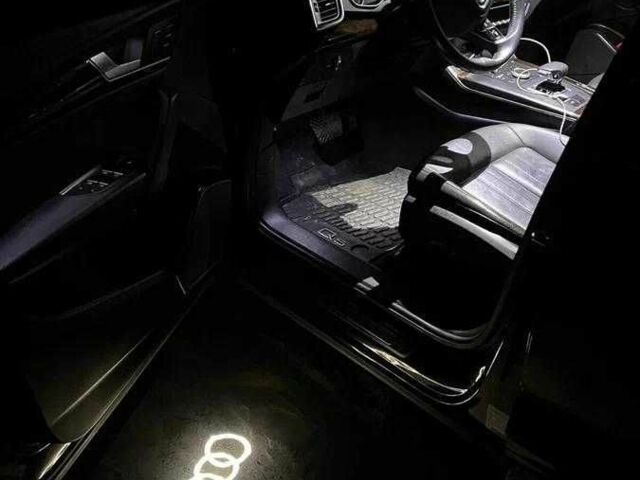 Ауди Ку 5 2020 в Одессе на Automoto.ua Черный Ауди Ку 5, объемом двигателя 2 л и пробегом 80 тыс. км за 20000 $, фото 7 на Automoto.ua