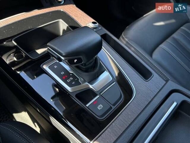 Черный Ауди Ку 5, объемом двигателя 1.98 л и пробегом 49 тыс. км за 46990 $, фото 26 на Automoto.ua