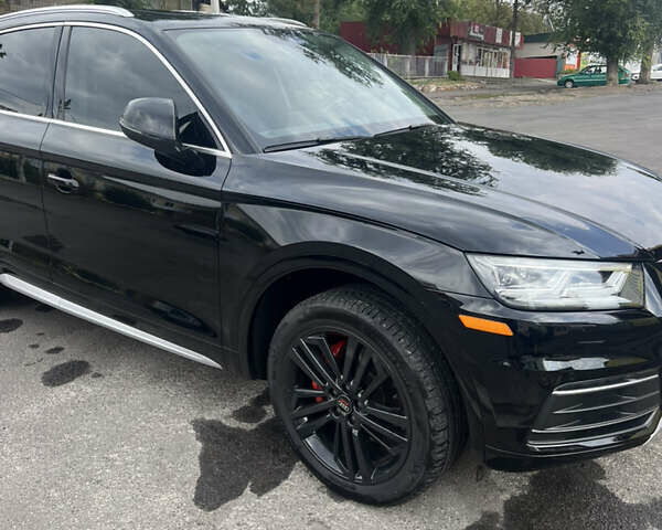 Чорний Ауді Ку 5, об'ємом двигуна 1.98 л та пробігом 54 тис. км за 30500 $, фото 2 на Automoto.ua