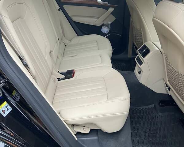 Черный Ауди Ку 5, объемом двигателя 2 л и пробегом 87 тыс. км за 30500 $, фото 1 на Automoto.ua