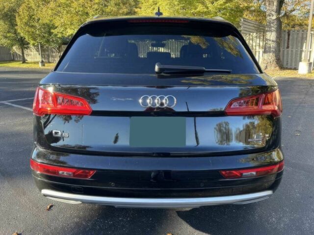 Черный Ауди Ку 5, объемом двигателя 2 л и пробегом 49 тыс. км за 21500 $, фото 6 на Automoto.ua