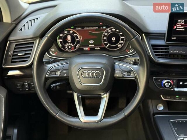 Черный Ауди Ку 5, объемом двигателя 1.98 л и пробегом 89 тыс. км за 39000 $, фото 7 на Automoto.ua
