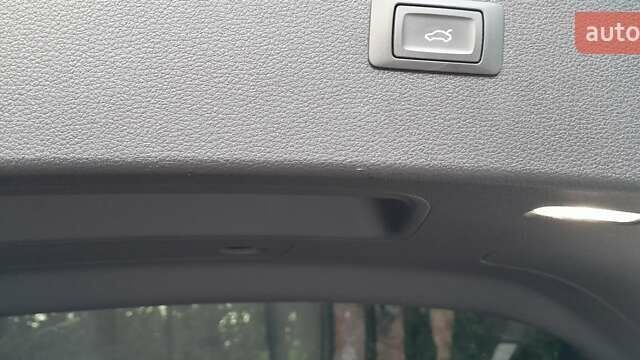 Чорний Ауді Ку 5, об'ємом двигуна 2 л та пробігом 76 тис. км за 28099 $, фото 48 на Automoto.ua