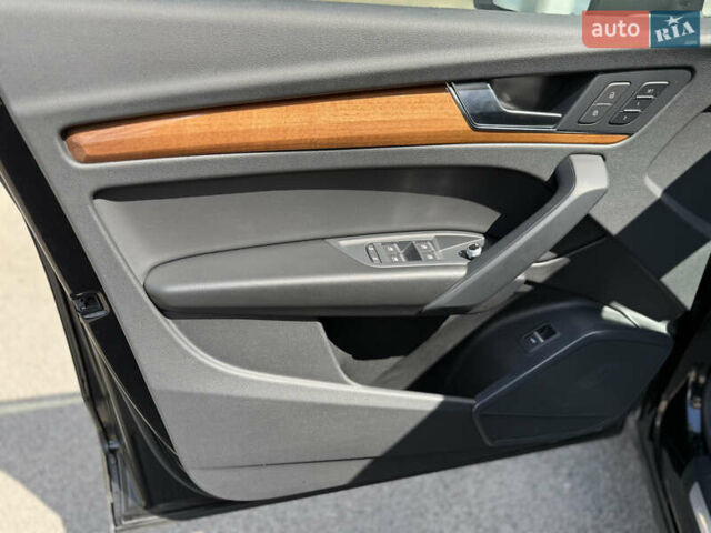 Черный Ауди Ку 5, объемом двигателя 2 л и пробегом 67 тыс. км за 31900 $, фото 11 на Automoto.ua