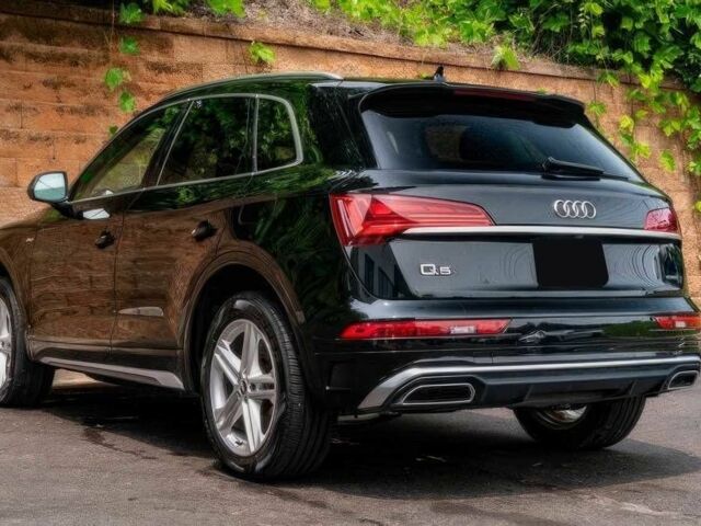 Ауді Ку 5 2021 у Чернівцях на Automoto.ua Чорний Ауді Ку 5, об'ємом двигуна 2 л та пробігом 28 тис. км за 19990 $, фото 7 на Automoto.ua