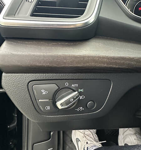 Черный Ауди Ку 5, объемом двигателя 1.97 л и пробегом 77 тыс. км за 43000 $, фото 16 на Automoto.ua