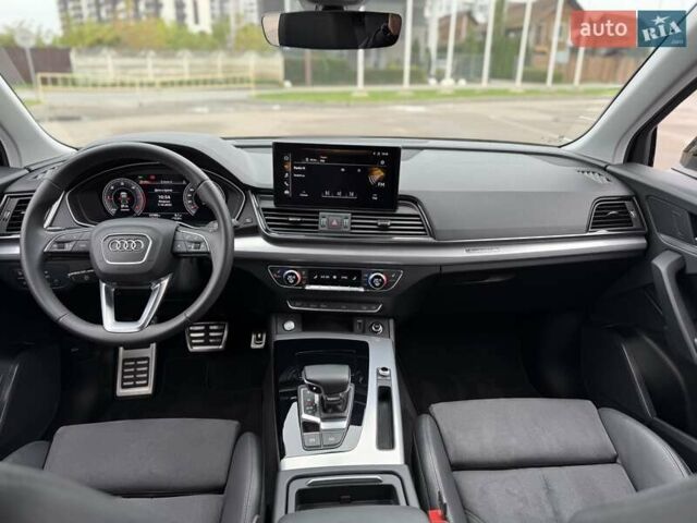 Черный Ауди Ку 5, объемом двигателя 1.97 л и пробегом 31 тыс. км за 55500 $, фото 48 на Automoto.ua