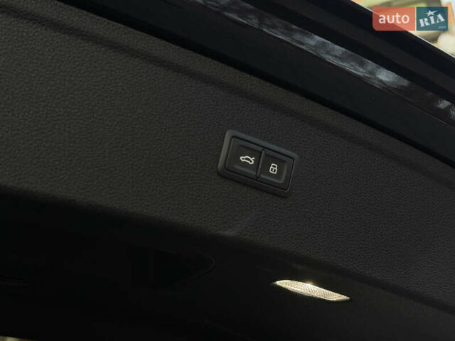 Черный Ауди Ку 5, объемом двигателя 1.98 л и пробегом 61 тыс. км за 37300 $, фото 68 на Automoto.ua