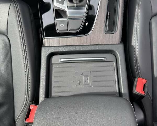 Чорний Ауді Ку 5, об'ємом двигуна 2 л та пробігом 39 тис. км за 35300 $, фото 16 на Automoto.ua