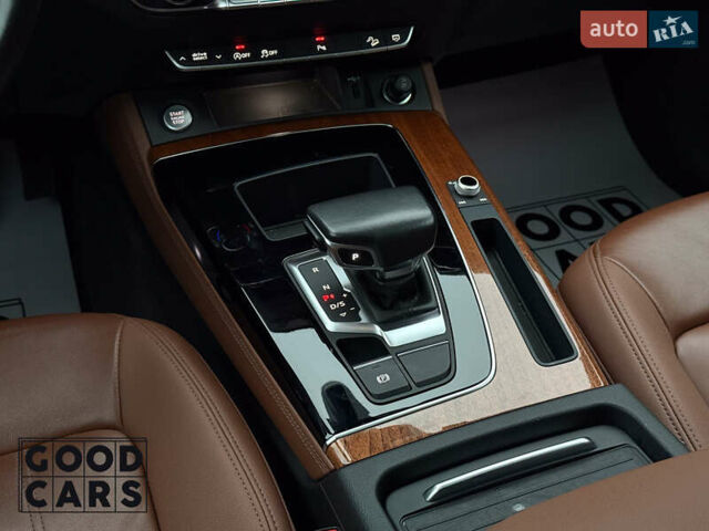 Чорний Ауді Ку 5, об'ємом двигуна 1.98 л та пробігом 49 тис. км за 33000 $, фото 32 на Automoto.ua