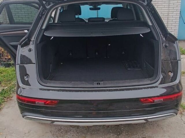 Черный Ауди Ку 5, объемом двигателя 0 л и пробегом 76 тыс. км за 34800 $, фото 2 на Automoto.ua