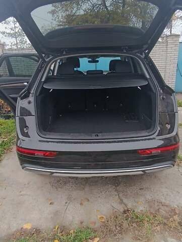 Черный Ауди Ку 5, объемом двигателя 1.98 л и пробегом 78 тыс. км за 34800 $, фото 4 на Automoto.ua