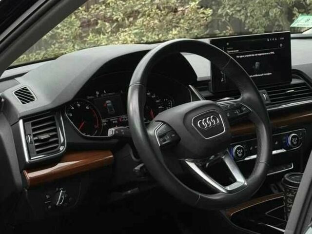 Чорний Ауді Ку 5, об'ємом двигуна 2 л та пробігом 53 тис. км за 26000 $, фото 3 на Automoto.ua