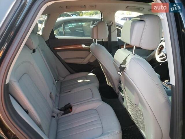 Черный Ауди Ку 5, объемом двигателя 1.98 л и пробегом 101 тыс. км за 11500 $, фото 9 на Automoto.ua