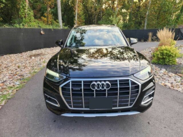 Чорний Ауді Ку 5, об'ємом двигуна 2 л та пробігом 22 тис. км за 21000 $, фото 1 на Automoto.ua