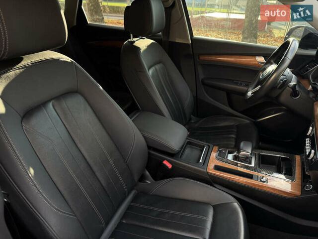 Чорний Ауді Ку 5, об'ємом двигуна 1.98 л та пробігом 112 тис. км за 29700 $, фото 8 на Automoto.ua