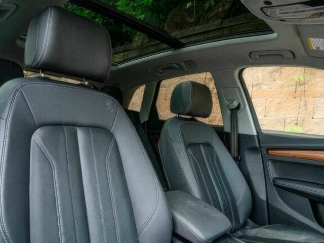 Ауді Ку 5 2021 у Чернівцях на Automoto.ua Чорний Ауді Ку 5, об'ємом двигуна 2 л та пробігом 28 тис. км за 19990 $, фото 10 на Automoto.ua