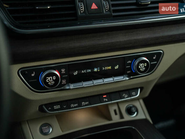 Чорний Ауді Ку 5, об'ємом двигуна 1.98 л та пробігом 46 тис. км за 42900 $, фото 31 на Automoto.ua