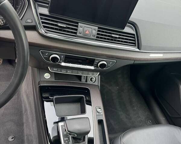 Черный Ауди Ку 5, объемом двигателя 2 л и пробегом 31 тыс. км за 24500 $, фото 13 на Automoto.ua