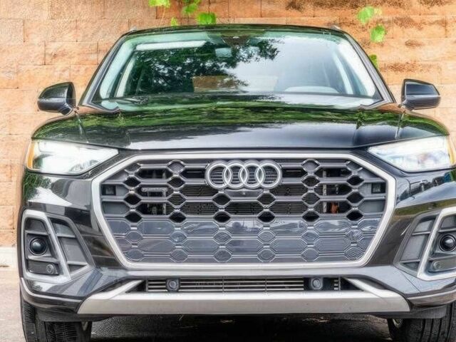Ауді Ку 5 2021 у Чернівцях на Automoto.ua Чорний Ауді Ку 5, об'ємом двигуна 2 л та пробігом 28 тис. км за 19990 $, фото 1 на Automoto.ua
