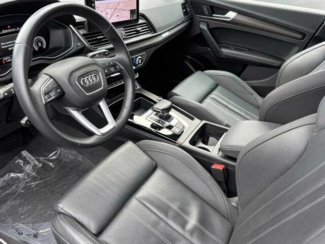 Черный Ауди Ку 5, объемом двигателя 2 л и пробегом 26 тыс. км за 10400 $, фото 9 на Automoto.ua