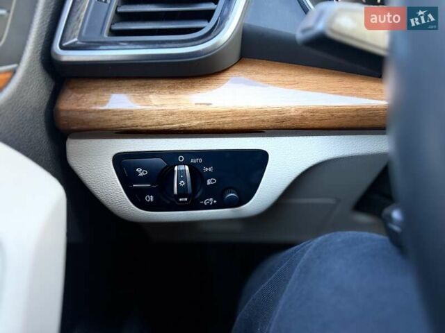 Черный Ауди Ку 5, объемом двигателя 1.98 л и пробегом 60 тыс. км за 30900 $, фото 55 на Automoto.ua