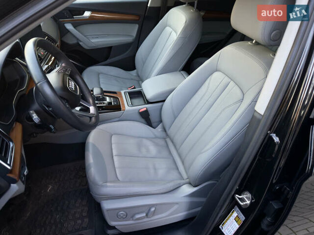 Черный Ауди Ку 5, объемом двигателя 1.98 л и пробегом 61 тыс. км за 37300 $, фото 34 на Automoto.ua