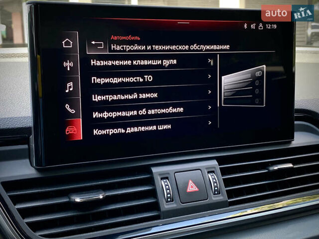 Черный Ауди Ку 5, объемом двигателя 1.97 л и пробегом 26 тыс. км за 52700 $, фото 29 на Automoto.ua