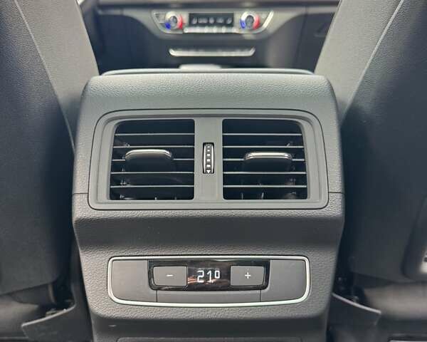 Чорний Ауді Ку 5, об'ємом двигуна 2 л та пробігом 39 тис. км за 35300 $, фото 17 на Automoto.ua