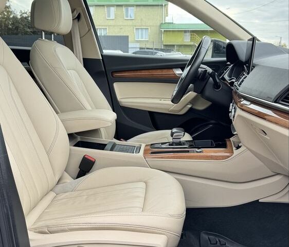Черный Ауди Ку 5, объемом двигателя 2 л и пробегом 69 тыс. км за 31900 $, фото 22 на Automoto.ua