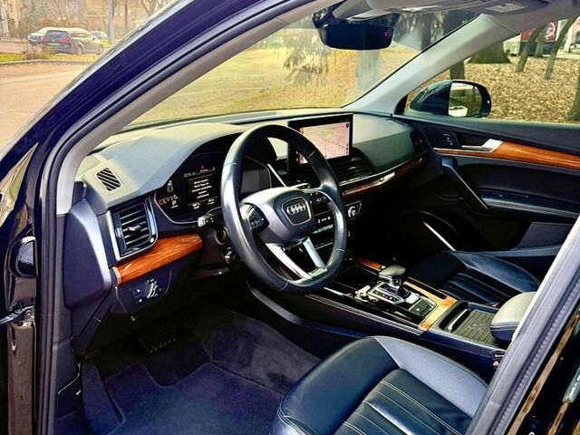 Черный Ауди Ку 5, объемом двигателя 2 л и пробегом 99 тыс. км за 33900 $, фото 10 на Automoto.ua