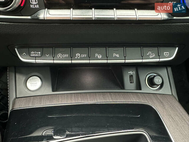 Ауди Ку 5 2021 в Киеве на Automoto.ua Черный Ауди Ку 5, объемом двигателя 1.98 л и пробегом 55 тыс. км за 37900 $, фото 32 на Automoto.ua