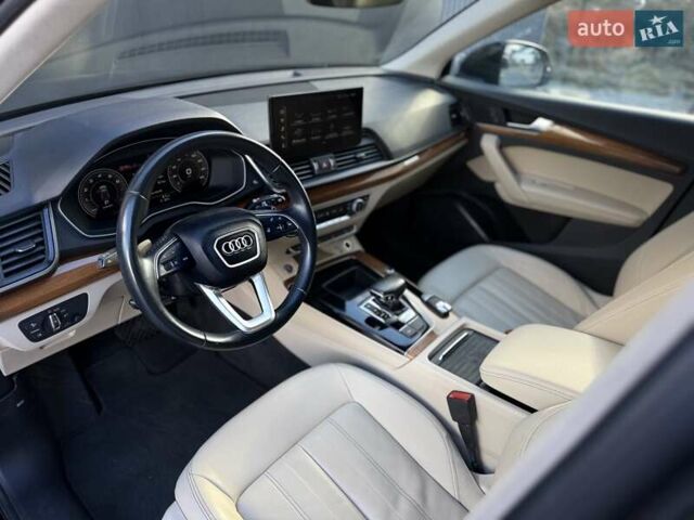 Черный Ауди Ку 5, объемом двигателя 1.98 л и пробегом 60 тыс. км за 30900 $, фото 46 на Automoto.ua