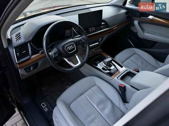 Черный Ауди Ку 5, объемом двигателя 1.98 л и пробегом 61 тыс. км за 37300 $, фото 37 на Automoto.ua