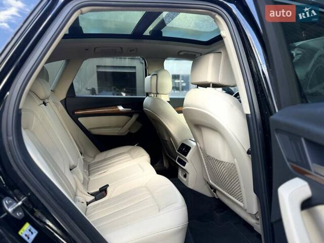 Черный Ауди Ку 5, объемом двигателя 1.98 л и пробегом 60 тыс. км за 30900 $, фото 70 на Automoto.ua