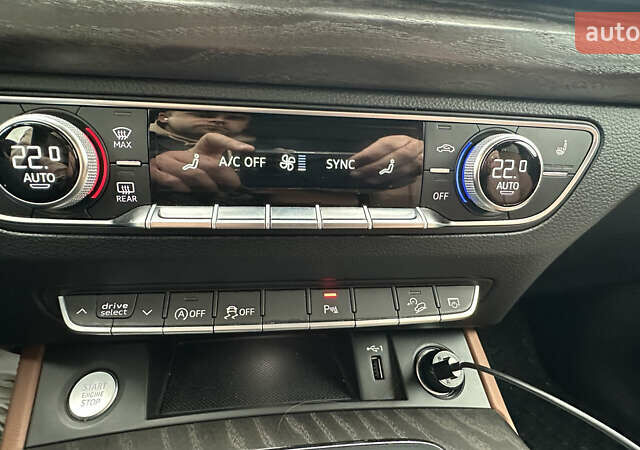 Черный Ауди Ку 5, объемом двигателя 1.97 л и пробегом 77 тыс. км за 43000 $, фото 19 на Automoto.ua