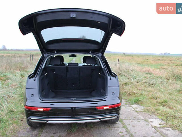 Черный Ауди Ку 5, объемом двигателя 2 л и пробегом 66 тыс. км за 27000 $, фото 12 на Automoto.ua