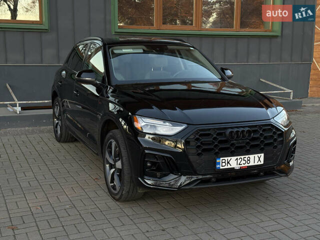 Черный Ауди Ку 5, объемом двигателя 1.98 л и пробегом 61 тыс. км за 37300 $, фото 2 на Automoto.ua