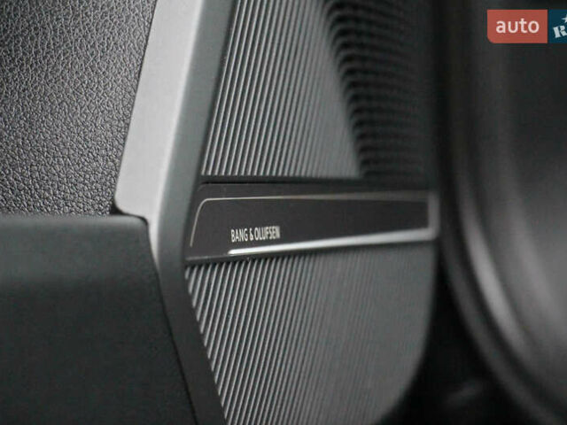 Черный Ауди Ку 5, объемом двигателя 2 л и пробегом 66 тыс. км за 27000 $, фото 18 на Automoto.ua