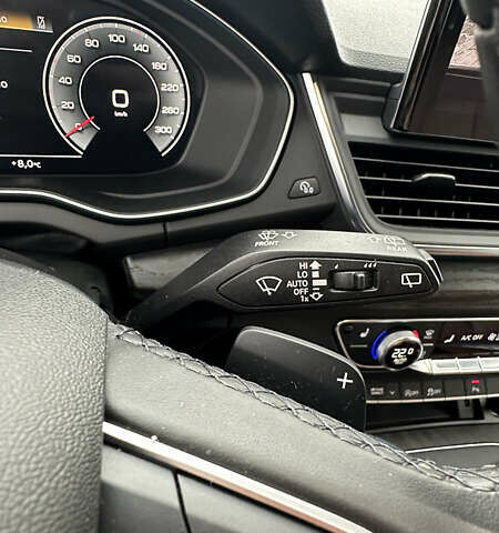 Черный Ауди Ку 5, объемом двигателя 1.97 л и пробегом 77 тыс. км за 43000 $, фото 14 на Automoto.ua