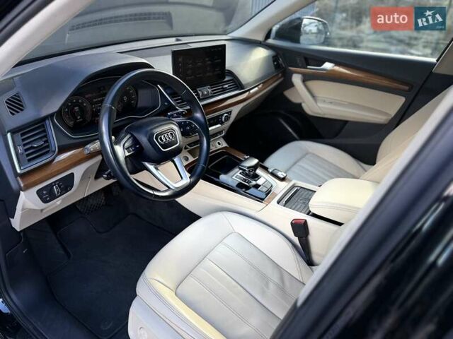 Черный Ауди Ку 5, объемом двигателя 1.98 л и пробегом 60 тыс. км за 30900 $, фото 45 на Automoto.ua