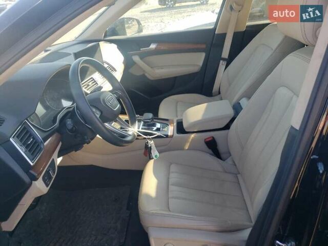 Чорний Ауді Ку 5, об'ємом двигуна 1.97 л та пробігом 52 тис. км за 12000 $, фото 6 на Automoto.ua