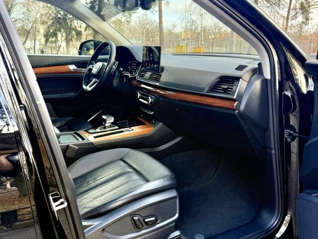 Черный Ауди Ку 5, объемом двигателя 0 л и пробегом 99 тыс. км за 33900 $, фото 20 на Automoto.ua