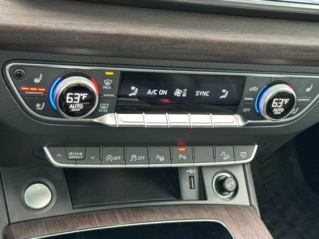 Черный Ауди Ку 5, объемом двигателя 2 л и пробегом 26 тыс. км за 10400 $, фото 11 на Automoto.ua