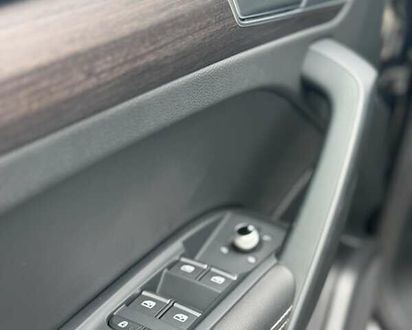 Чорний Ауді Ку 5, об'ємом двигуна 2 л та пробігом 39 тис. км за 35300 $, фото 13 на Automoto.ua